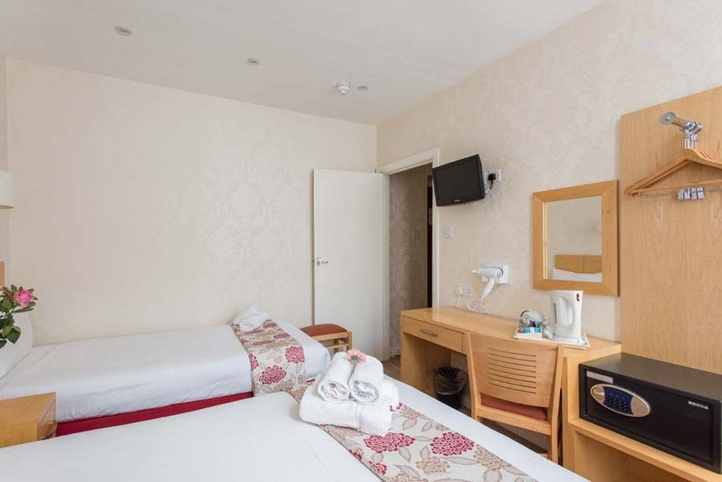 Oliver Plaza Hotel London Ngoại thất bức ảnh